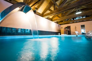 Бассейн в отеле